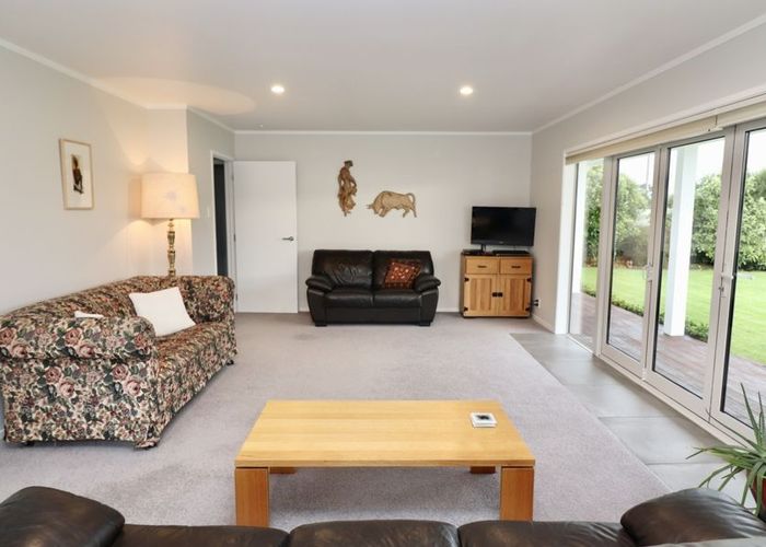 Free property data for 12 Hunter Street, Karamea, Karamea homes.co.nz