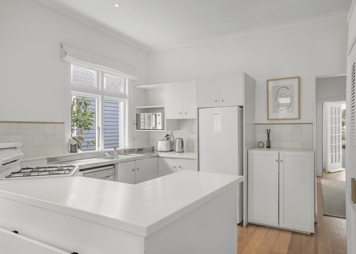  at 6 Bridge Street, Melling, Lower Hutt