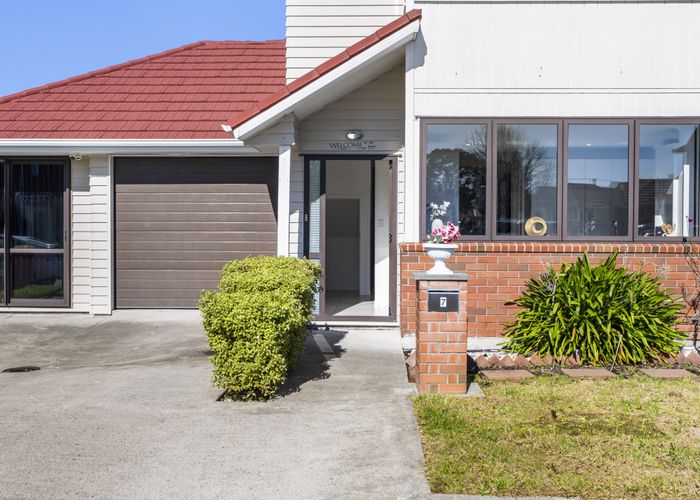  at 7 Whekau Drive, Takanini, Papakura, Auckland