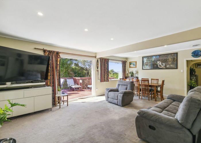  at 53 Makara Road, Karori, Wellington