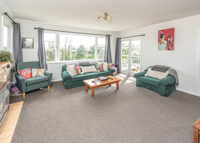  at 13 East Way, Durie Hill, Whanganui