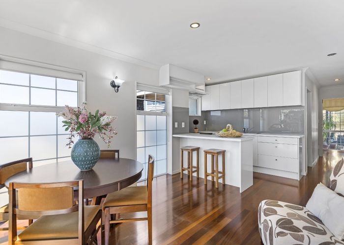  at 74 Travis View Drive, Fairview Heights, North Shore City, Auckland