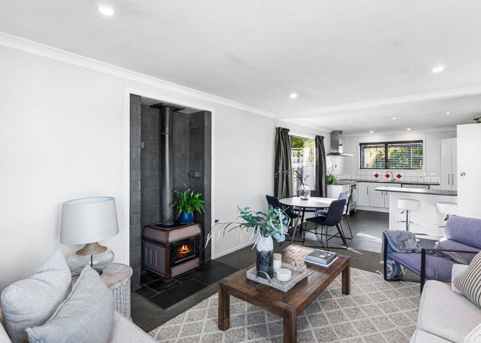  at 6 Willow Street, Hampstead, Ashburton