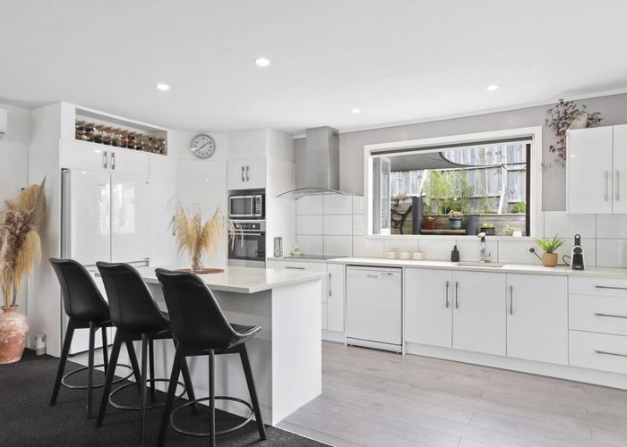  at 7 Norman Road, Titirangi, Auckland