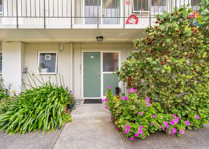  at 2/21 Britannia Street, Petone, Lower Hutt, Wellington