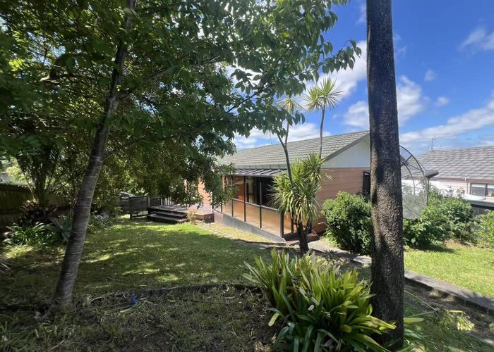  at 110 Bradbury Road, Highland Park, Manukau City, Auckland