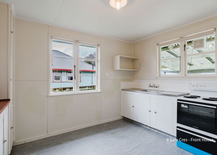  at 8 and 8a Sare Crescent, Fairfield, Hamilton, Waikato