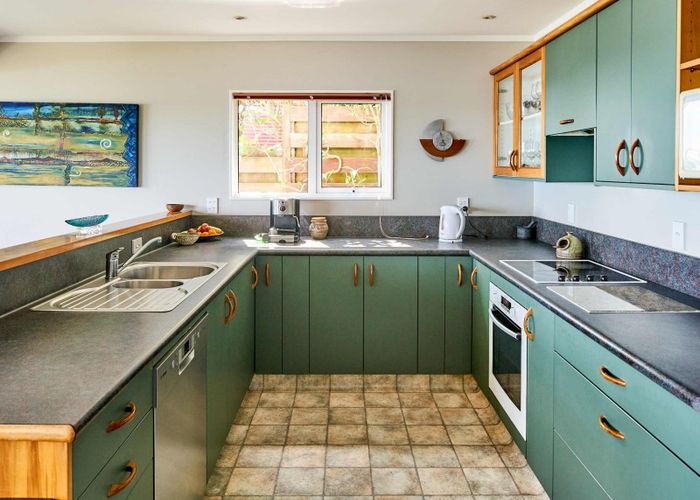  at 48 Brendan Beach, Pukerua Bay