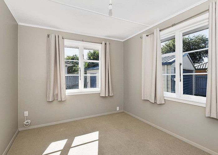  at 144 Grahams Road, Burnside, Christchurch City, Canterbury