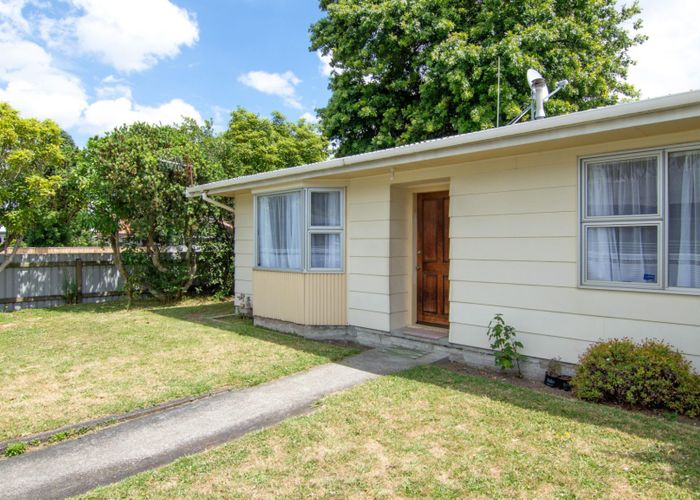  at 1/175 Park Road, West End, Palmerston North
