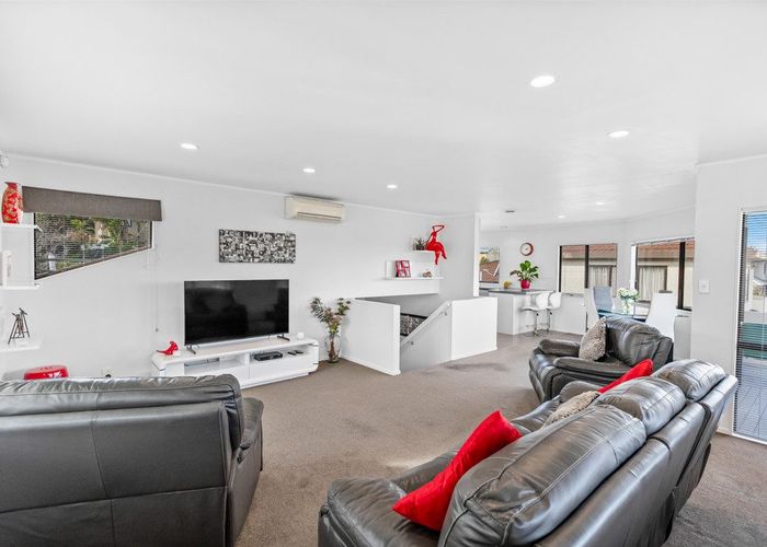  at 1B Bluefin Way, West Harbour, Waitakere City, Auckland