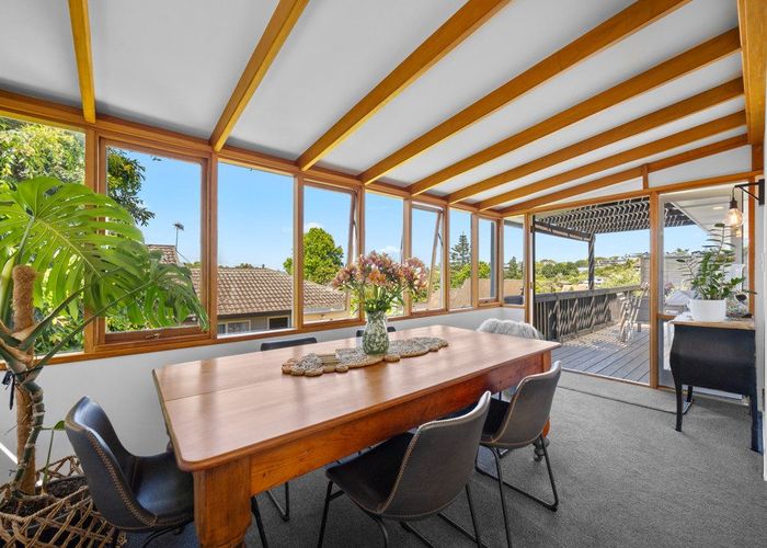  at 32 Colmar Road, Mellons Bay, Manukau City, Auckland