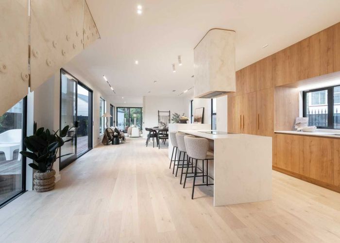  at 8 Girvan Street, Fendalton, Christchurch City, Canterbury