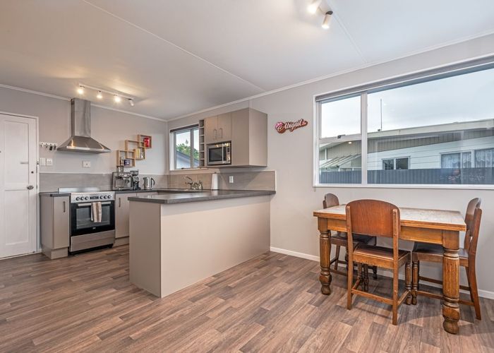  at 86 Fairs Road, Milson, Palmerston North, Manawatu / Whanganui