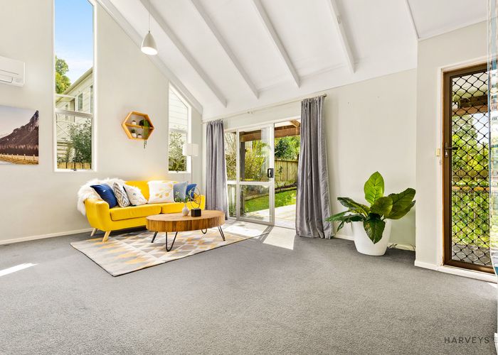  at 2/21 Kashmir Road, Glen Eden, Auckland