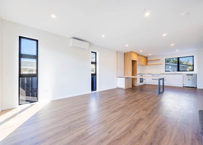  at 7/21 Peachgrove Road, Te Atatu Peninsula, Waitakere City, Auckland