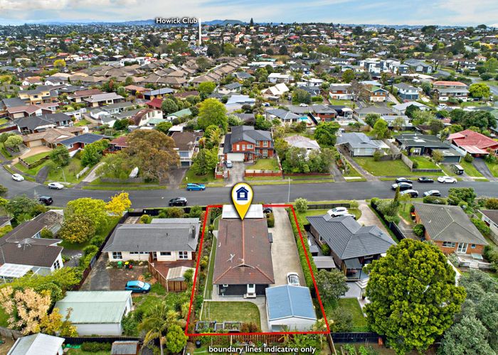  at 14 Booralee Avenue, Botany Downs, Auckland