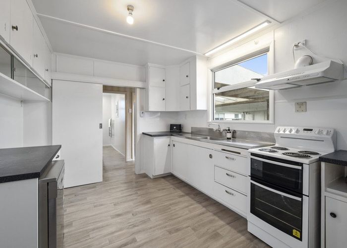  at 31 & 31A Kawaha Point Road, Fairy Springs, Rotorua, Bay Of Plenty