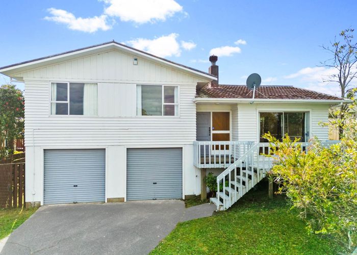  at 15 Zita Maria Drive, Massey, Waitakere City, Auckland