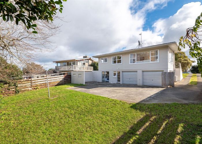  at 225 Forrest Hill Road, Forrest Hill, Auckland