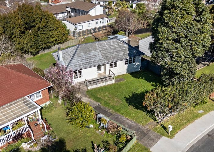  at 6 Tui Crescent, Manurewa, Manukau City, Auckland