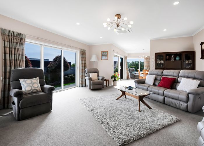  at 5 Vardon Way, Waiwhakaiho, New Plymouth, Taranaki