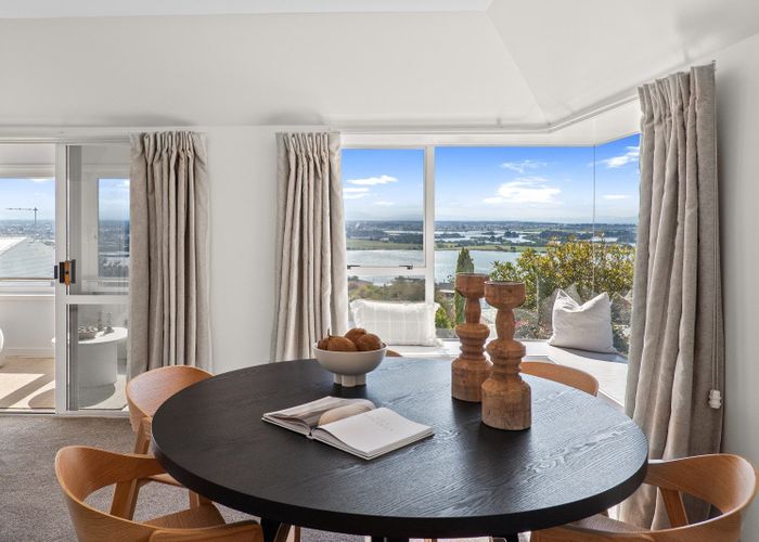 at 2/79 Cannon Hill Crescent, Mount Pleasant, Christchurch City, Canterbury