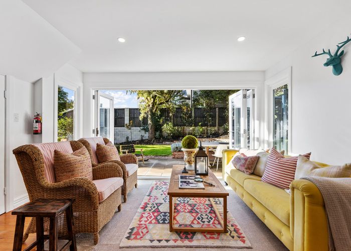  at 3 MacMillan Avenue, Cashmere, Christchurch City, Canterbury