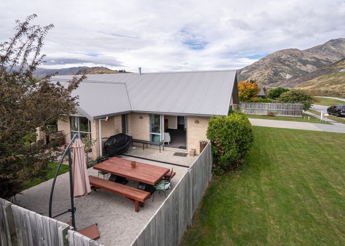  at 8 Herries Lane, Lake Hayes, Queenstown