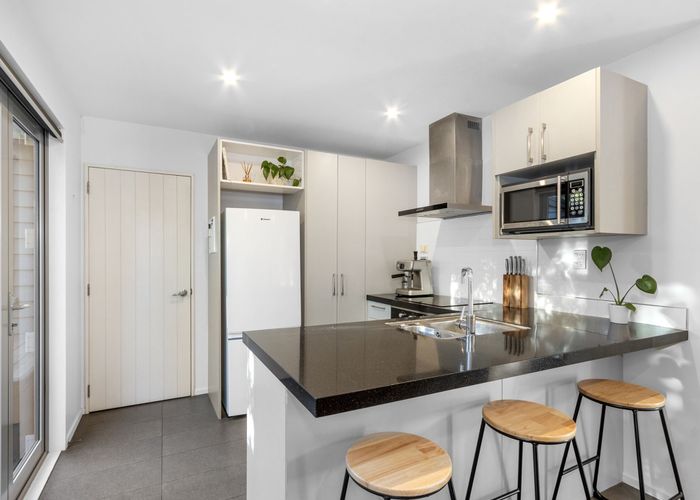  at 2/130 Southampton Street, Sydenham, Christchurch