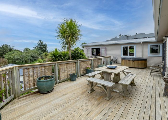  at 1A Muritai Terrace, Hokio Beach