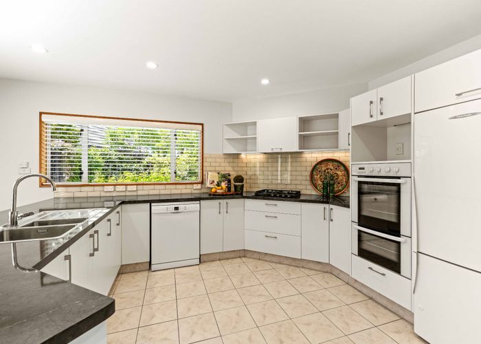  at 8 Swanleigh Place, Ilam, Christchurch City, Canterbury