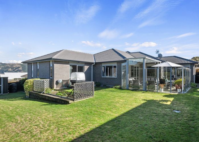  at 11 Paparoa Crescent, Aotea, Porirua