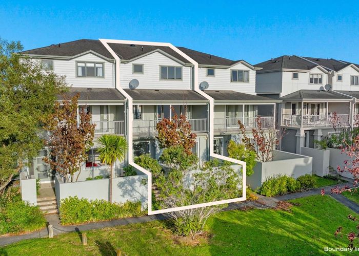  at 2-11 Hatfield Place, Albany, North Shore City, Auckland