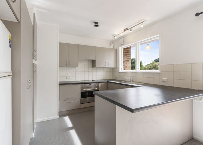  at 1/120 Orakei Road, Remuera, Auckland City, Auckland