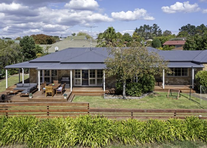  at 26 Bernie Edwards Place, Botany Downs, Auckland