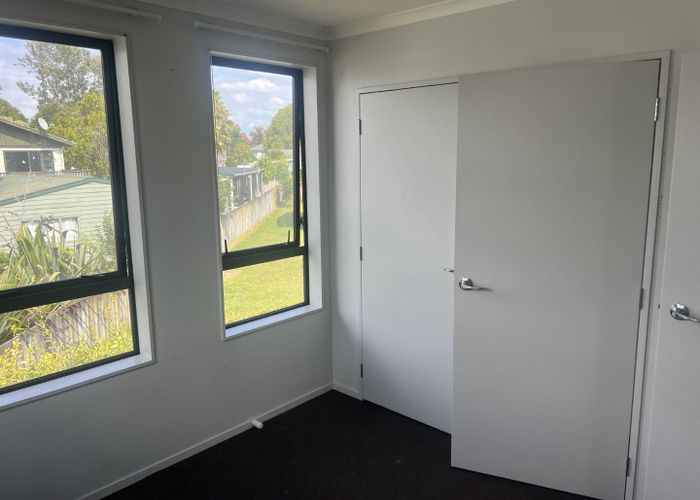  at 72 Kaimoana Street, Weymouth, Manukau City, Auckland