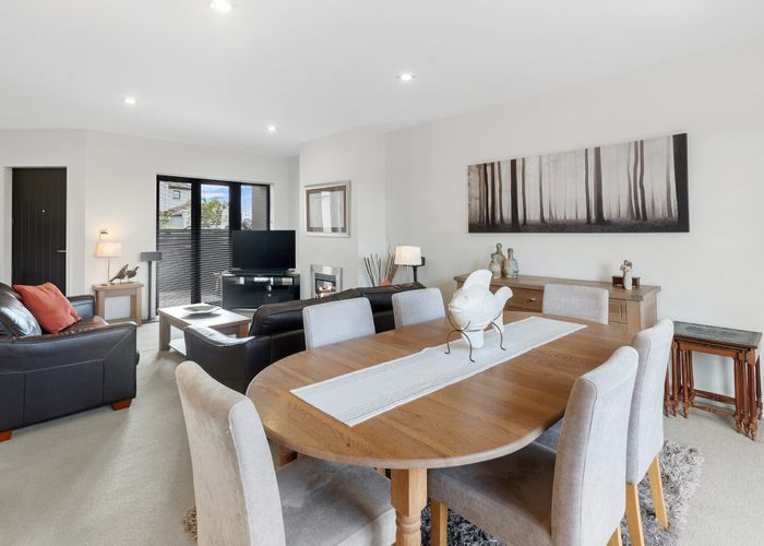  at 86 Naples Way, Albany, North Shore City, Auckland