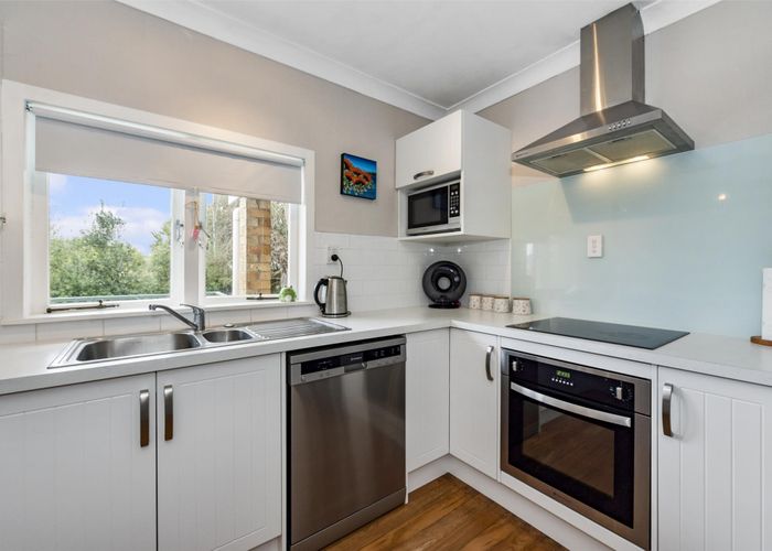  at 196 Te Rapa Road, Beerescourt, Hamilton