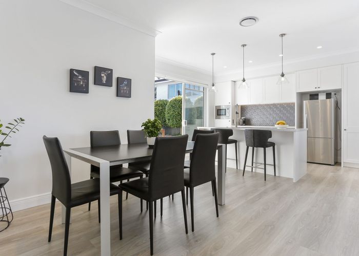  at 14 Belmere Rise, Farm Cove, Auckland