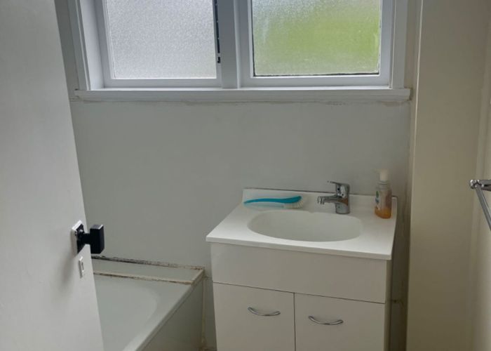  at 3 Hedley Road, Wesley, Auckland