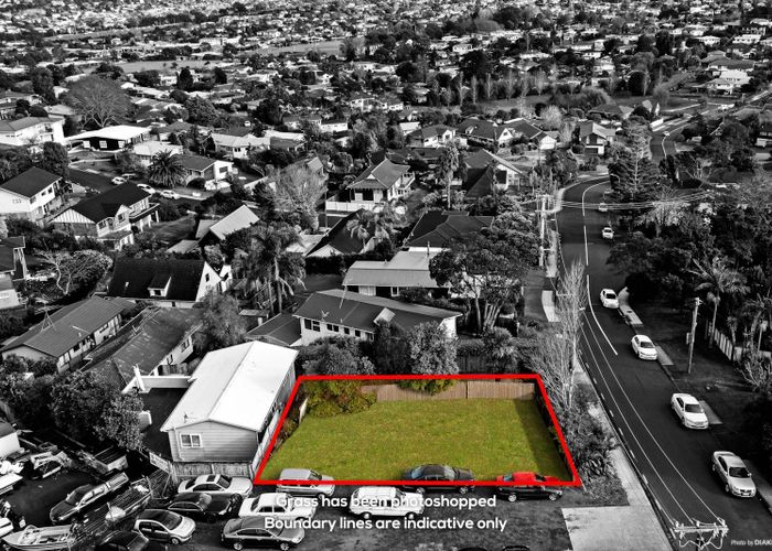 at 1 Manutara Avenue, Forrest Hill, North Shore City, Auckland