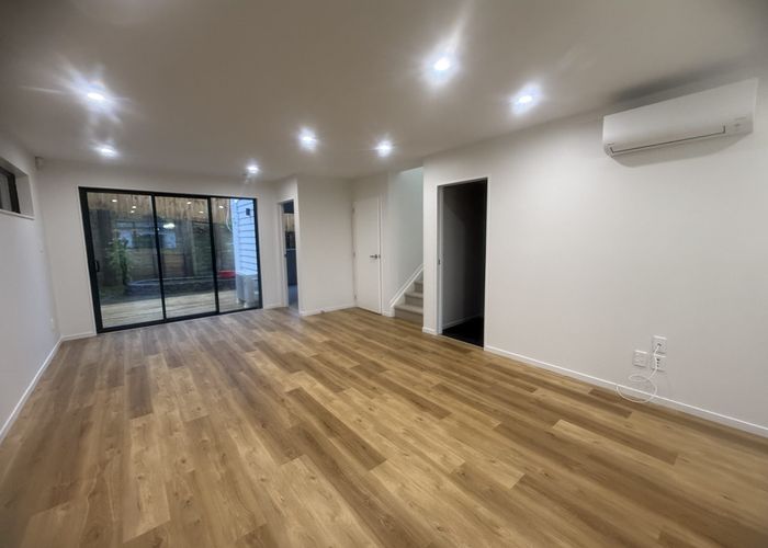  at 5/25 Hutchinson Avenue, New Lynn, Waitakere City, Auckland