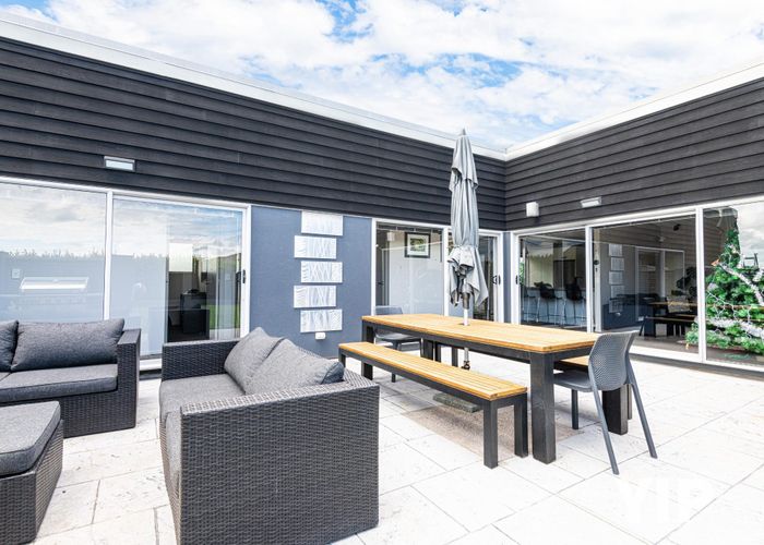  at 29 Cedarwood Street, Woodridge, Wellington