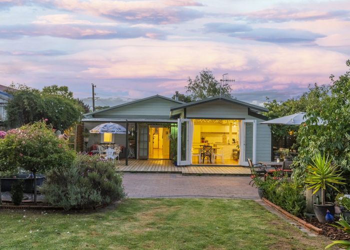  at 44 Hinemoa Street, Paraparaumu