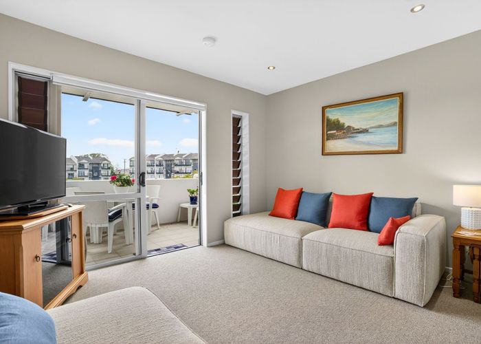  at E3/71 Spencer Road, Albany, North Shore City, Auckland