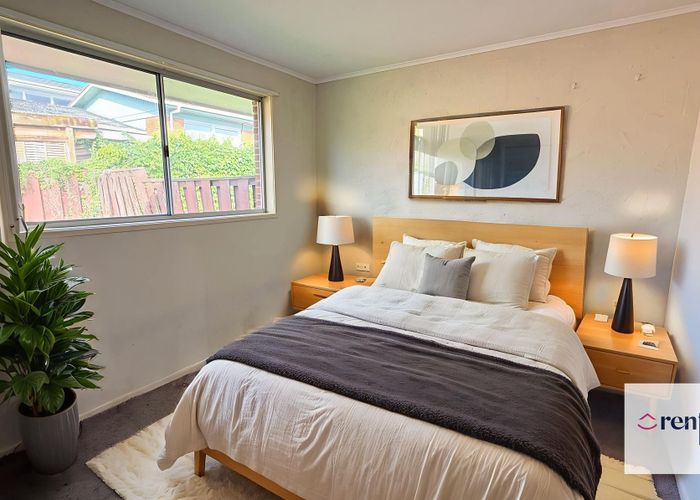  at 1/36 Gowing Drive, Meadowbank, Auckland