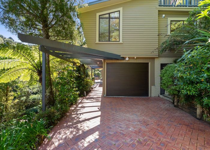  at 136 Cheviot Road, Lowry Bay, Eastbourne, Lower Hutt, Wellington
