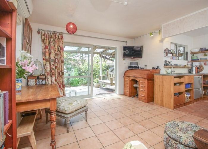  at 2/93 Woodglen Road, Glen Eden, Waitakere City, Auckland