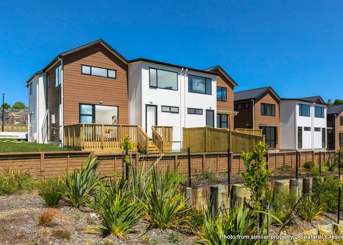  at 4 Seafarer Crescent, Stanmore Bay, Whangaparaoa